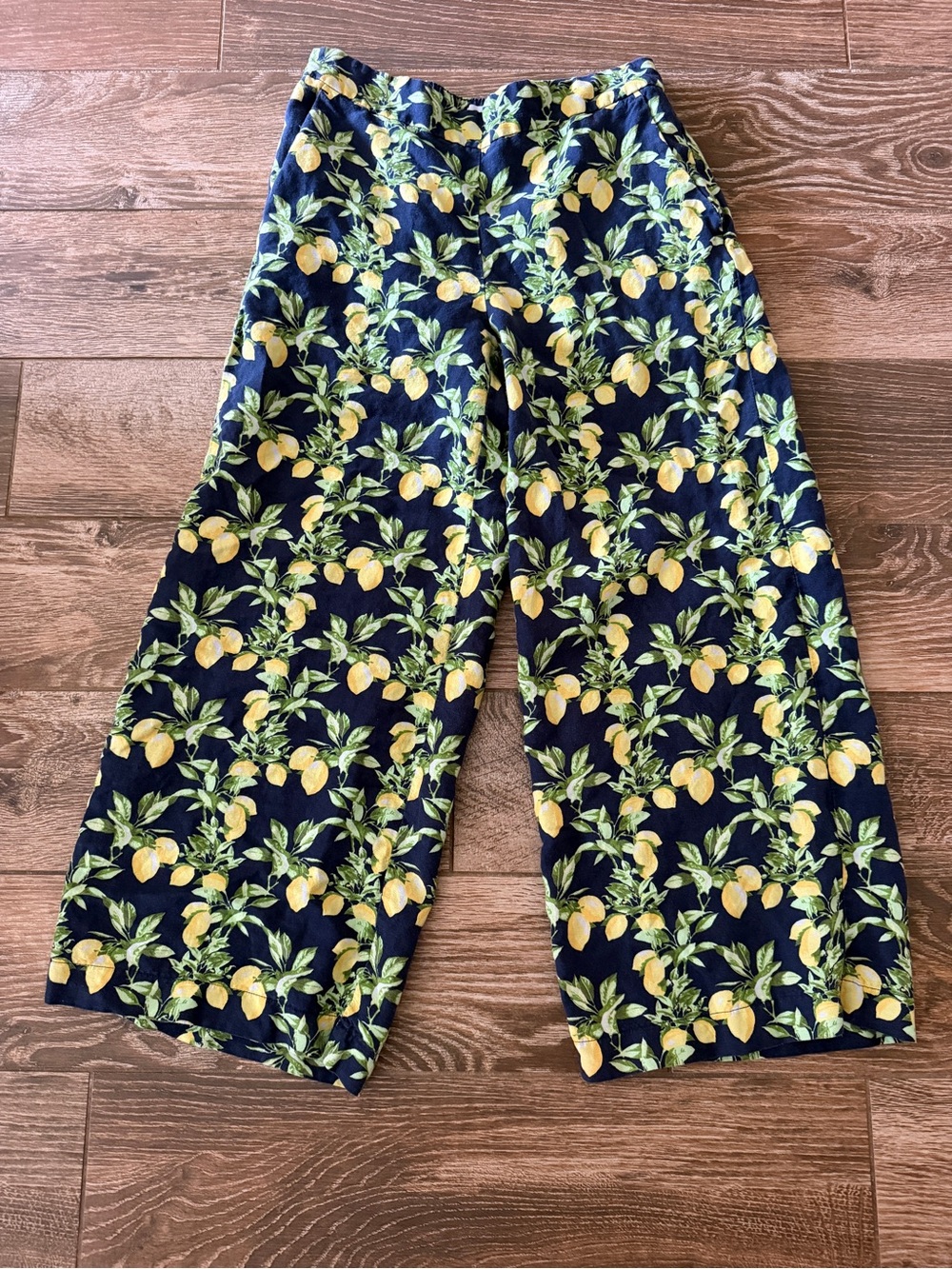 Loft linen blend wide leg crop pants lemon print small